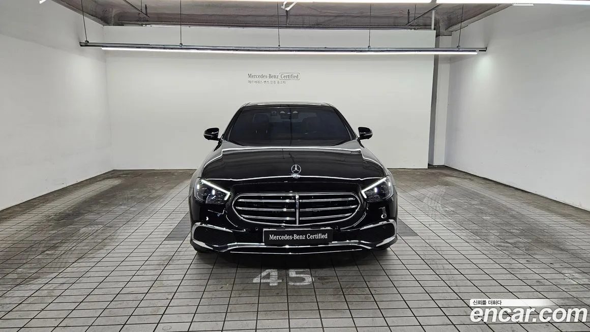 Mercedes-Benz E-Class — фото 3
