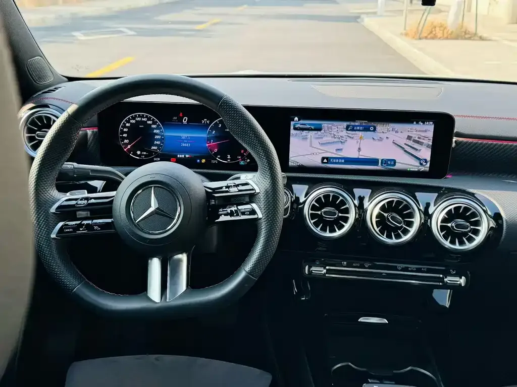 Mercedes-Benz A-Class 2023 из CN, фото 5