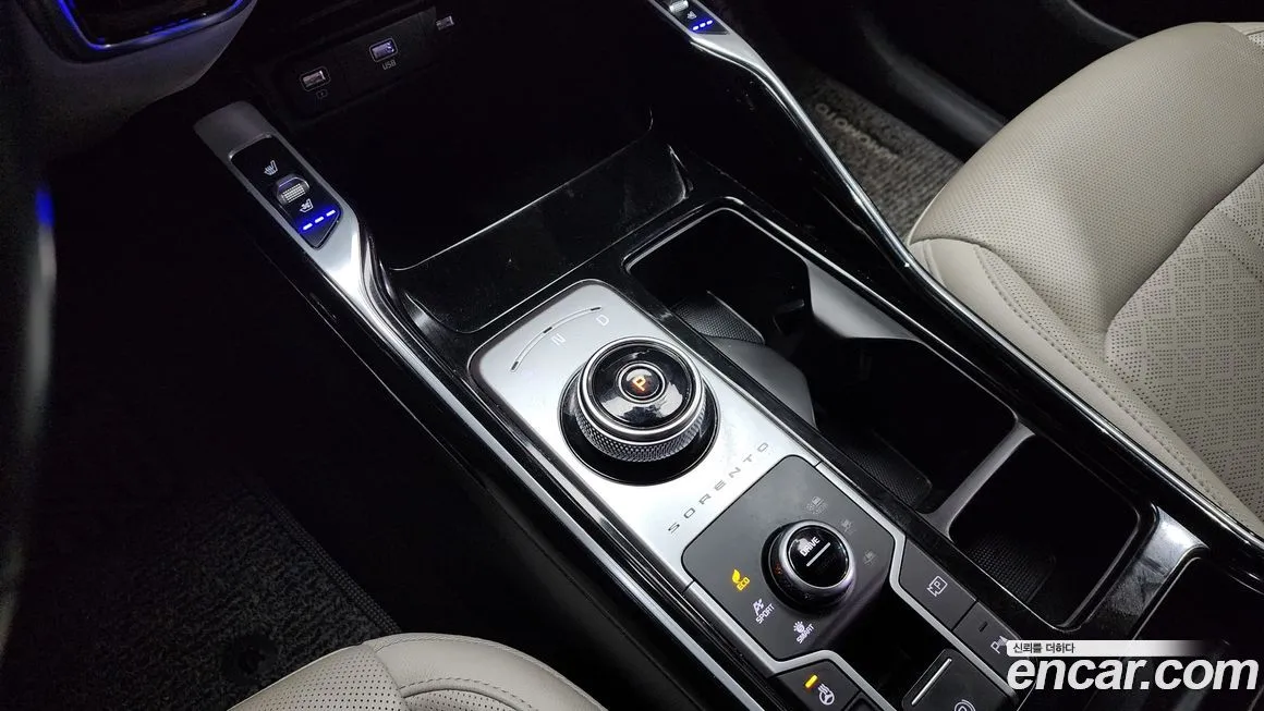 Kia Sorento — фото 7
