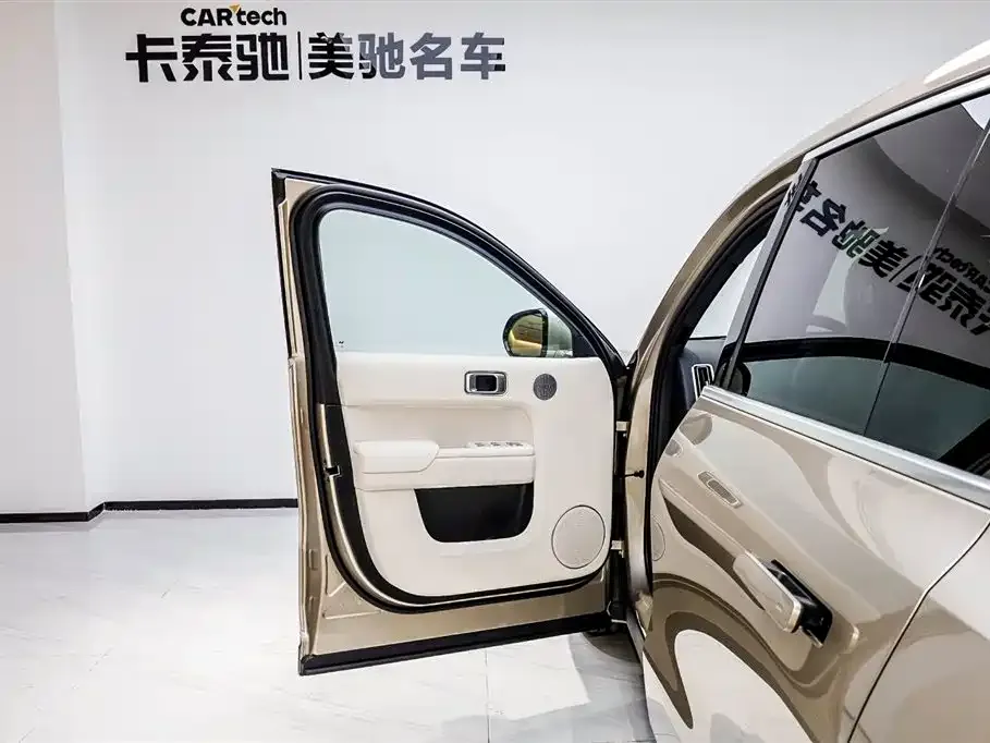 Li Auto L8 2024 из CN, фото 2