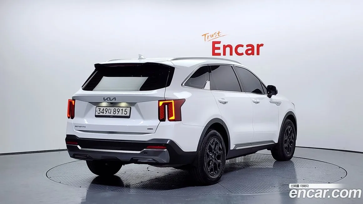 Kia Sorento — фото 6