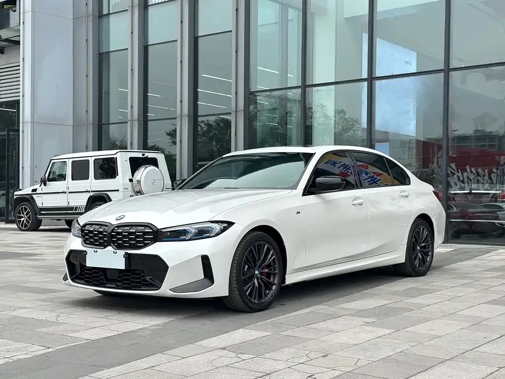 BMW 3 Series 2024 из CN, фото 1