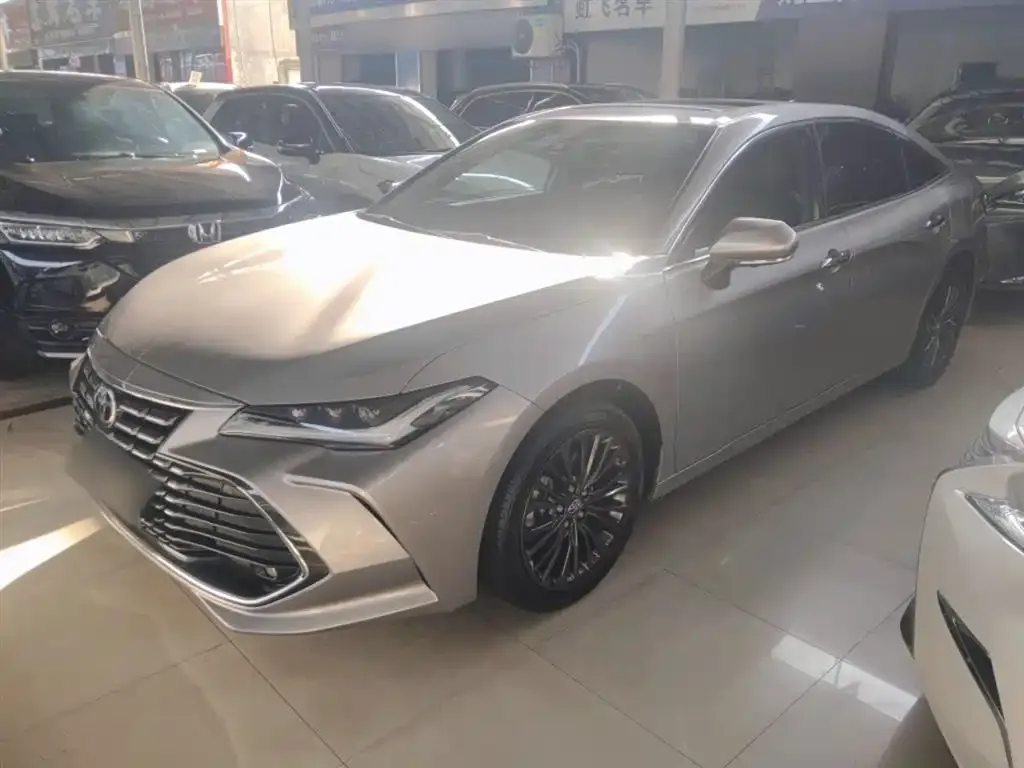 Toyota Avalon 2023 из CN, фото 1