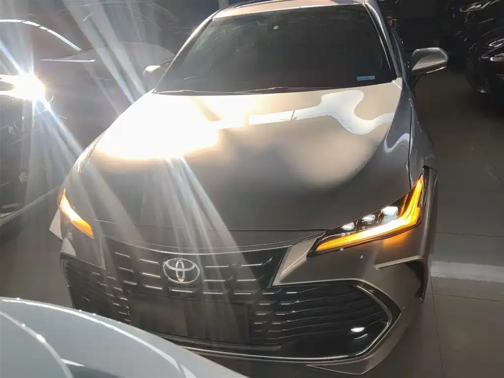 Toyota Avalon 2023 из CN, фото 2