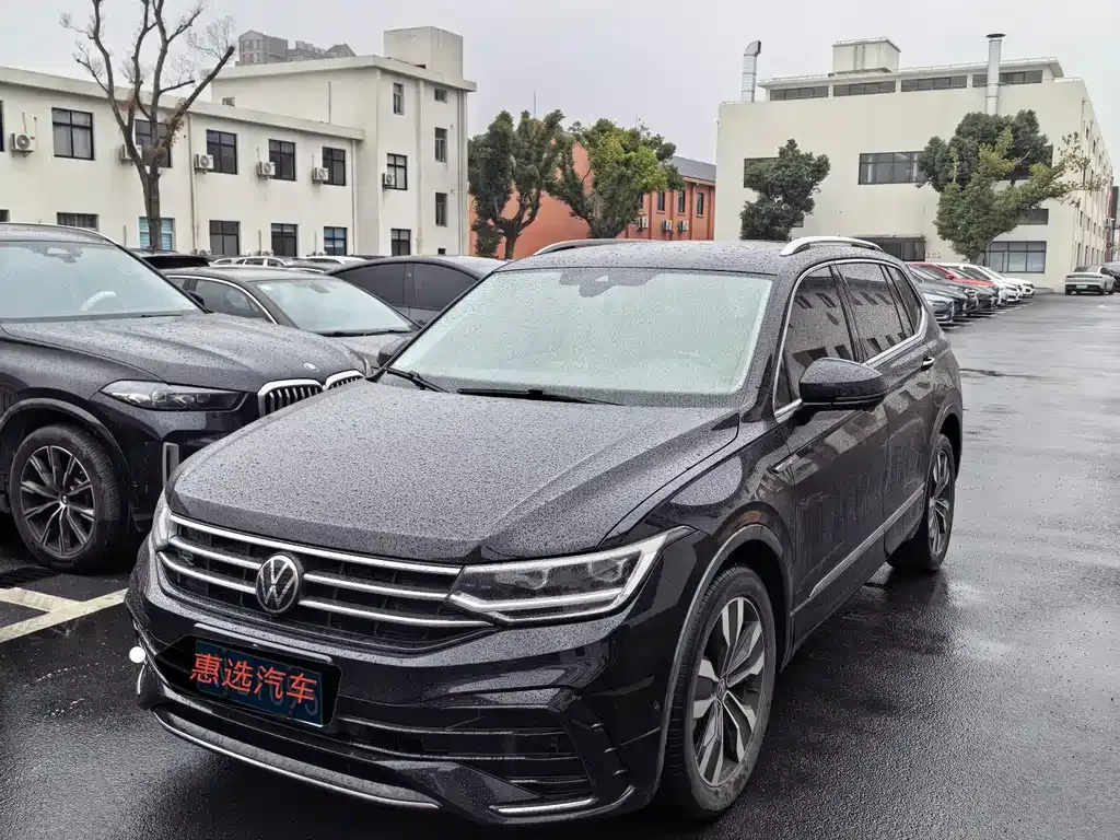Volkswagen Tiguan L 2023 из CN, фото 1