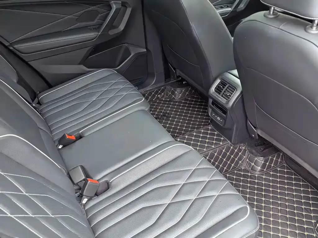 Volkswagen Tiguan L 2023 из CN, фото 9