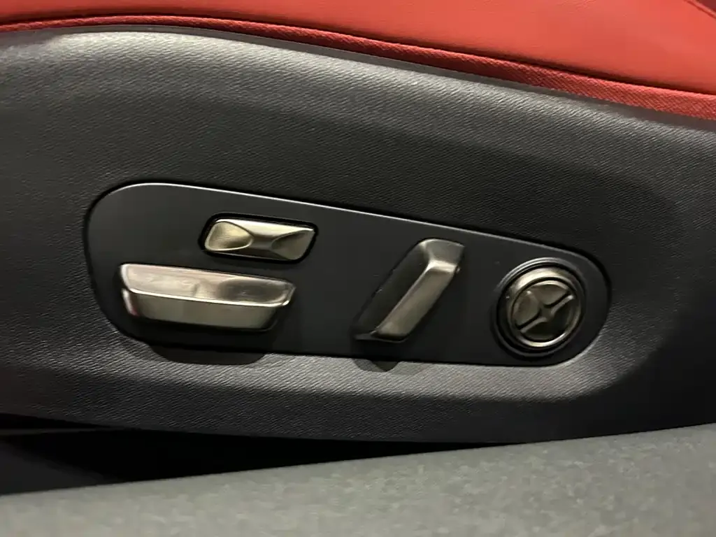 Xiaomi SU7 2025 из CN, фото 7