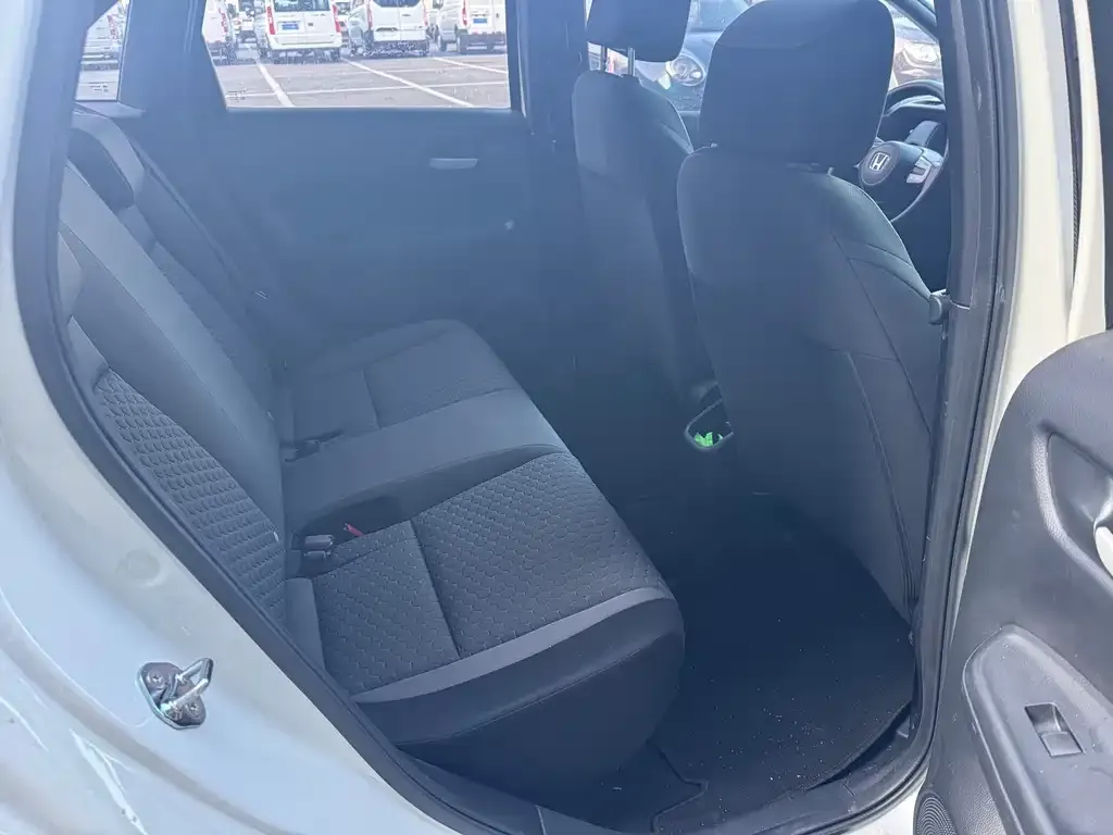 Honda Fit — фото 6