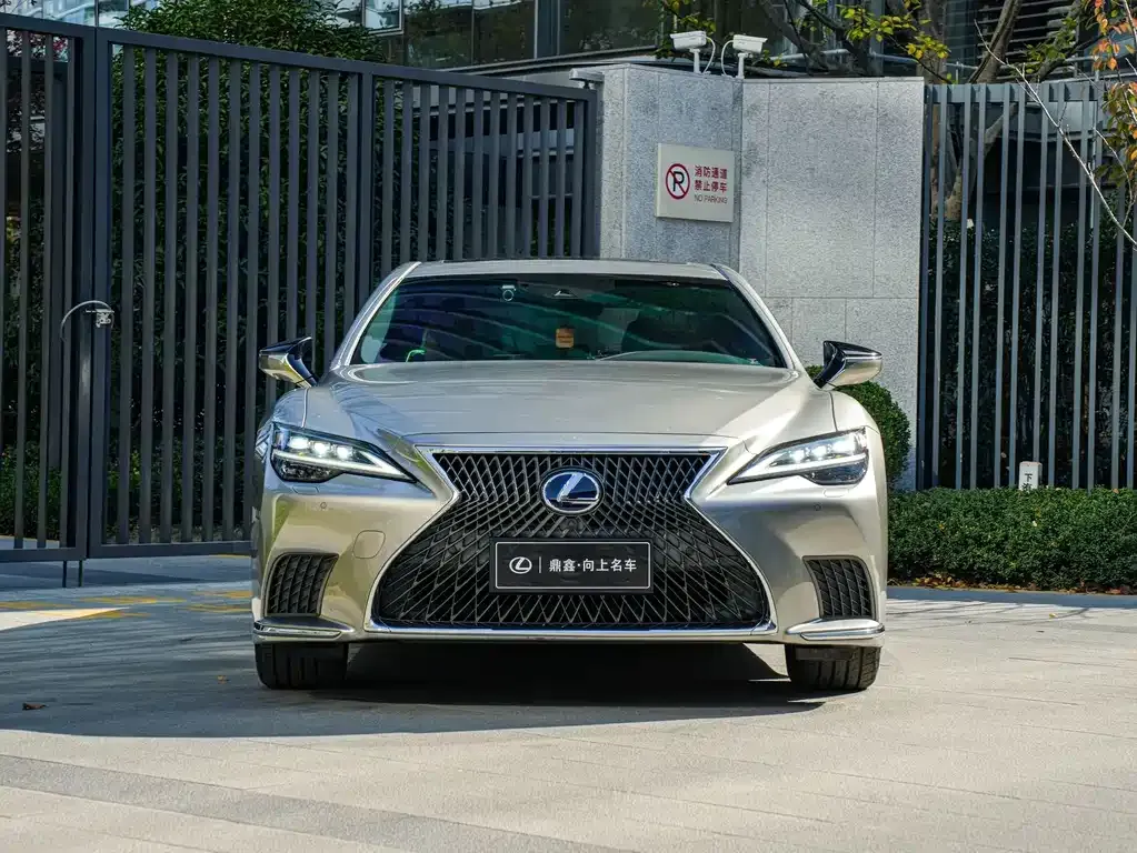 Lexus LS 2022 из CN, фото 10