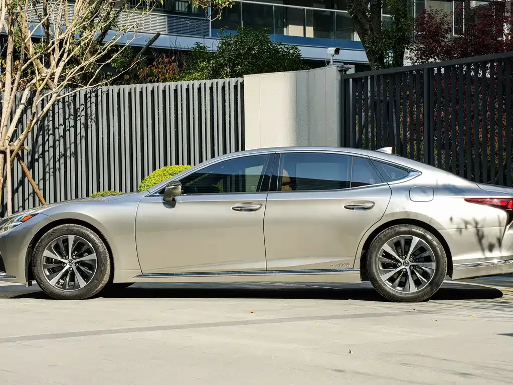 Lexus LS 2022 из CN, фото 2