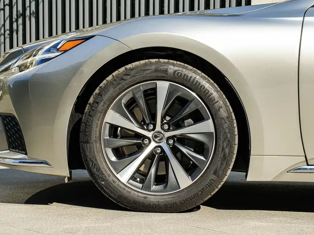 Lexus LS 2022 из CN, фото 8