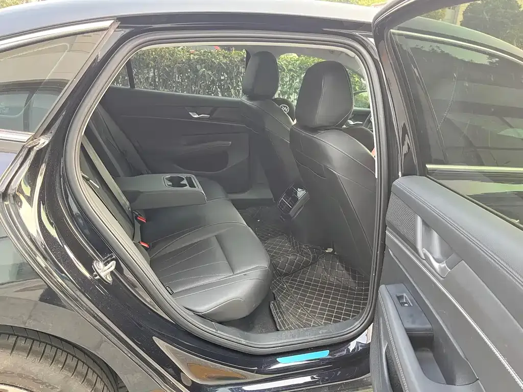 [object Object] Passat 2024 из CN, фото 6