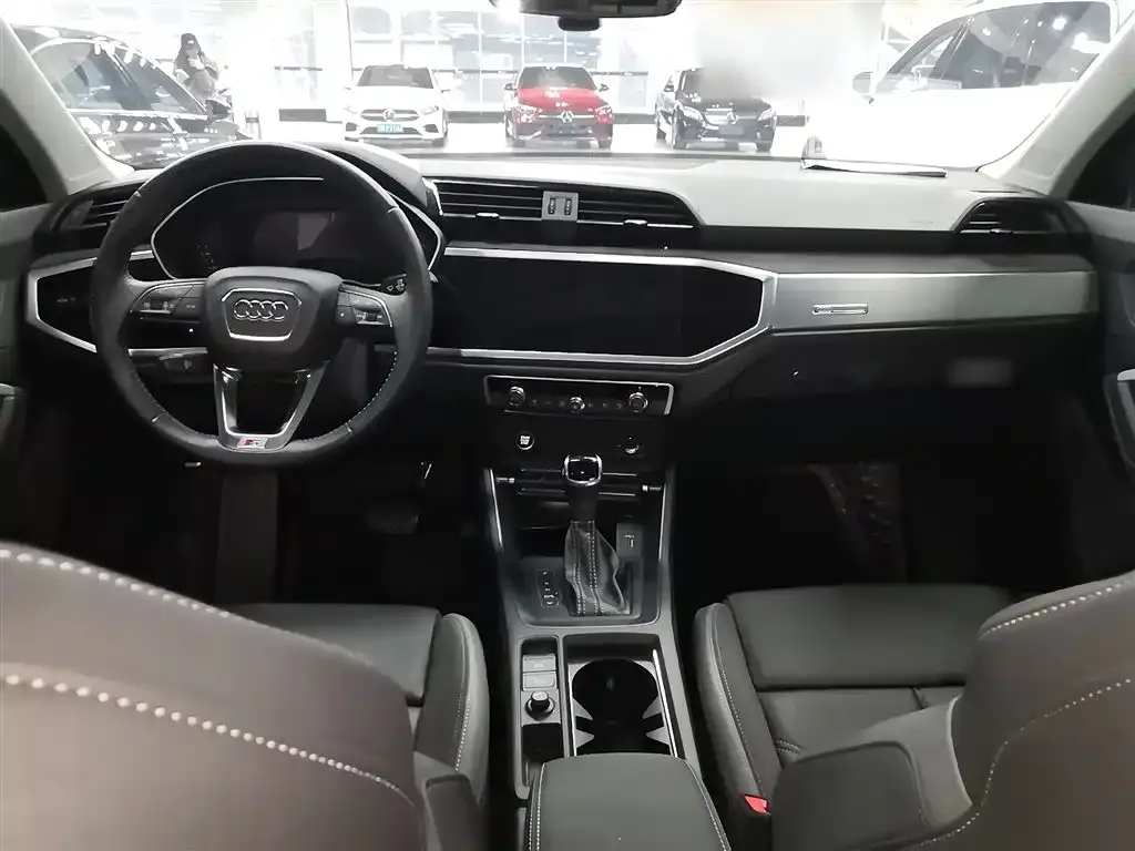 Audi Q3 Sportback 2021 из CN, фото 10