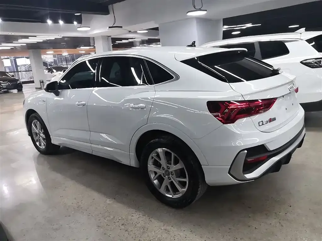 Audi Q3 Sportback 2021 из CN, фото 6
