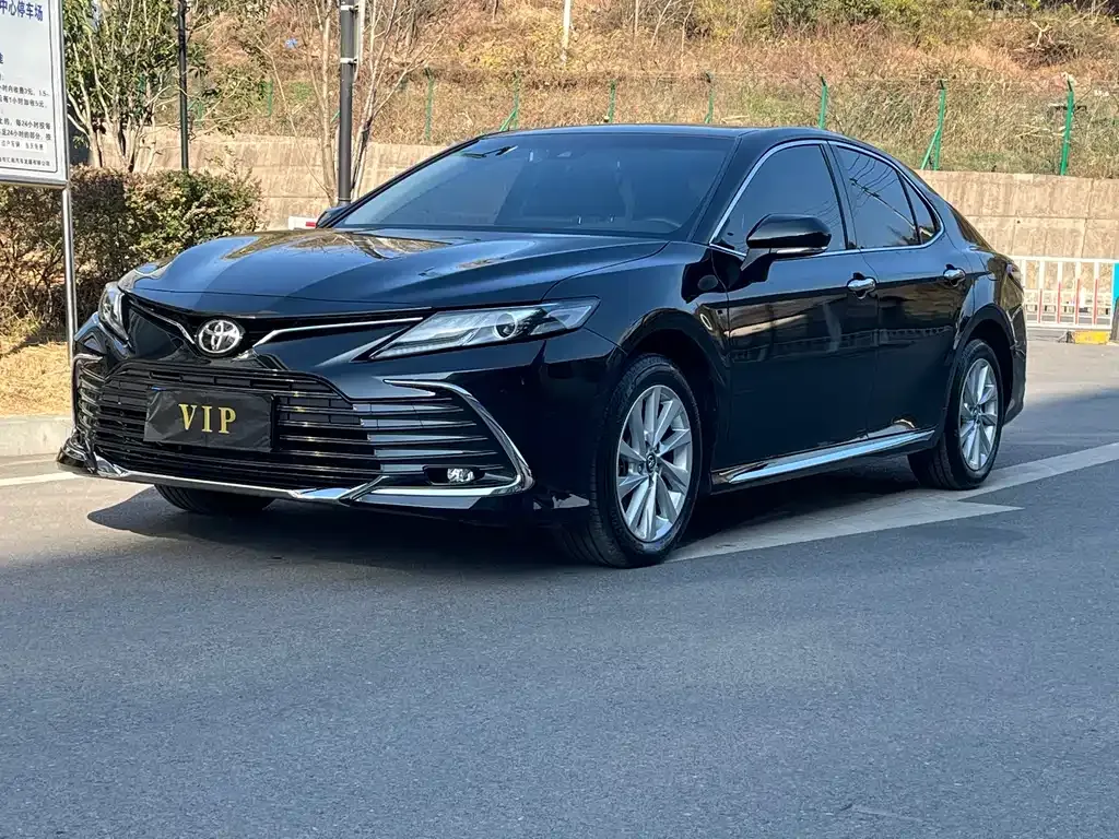 Toyota Camry 2024 из CN, фото 1