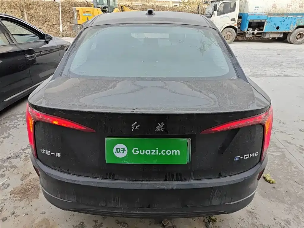 Hongqi E-QM5 2024 из CN, фото 4