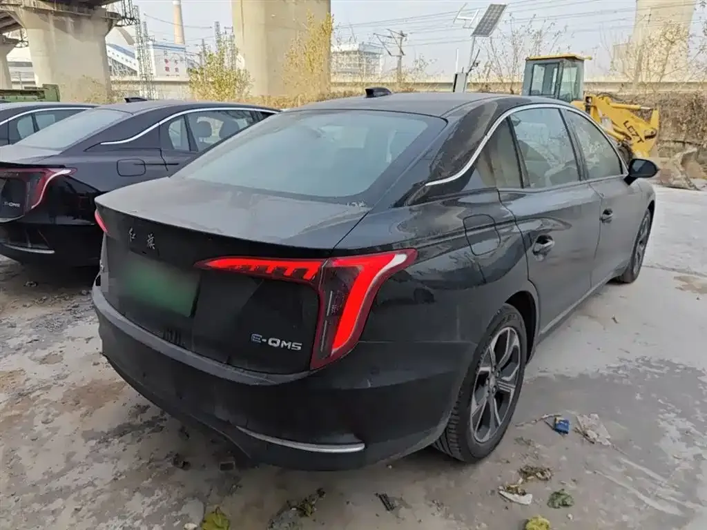 Hongqi E-QM5 2024 из CN, фото 7