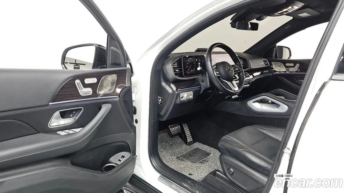 Mercedes-Benz GLE-Class — фото 10