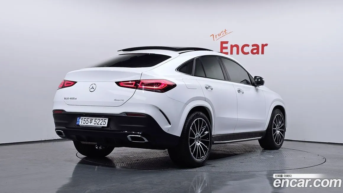 Mercedes-Benz GLE-Class — фото 6