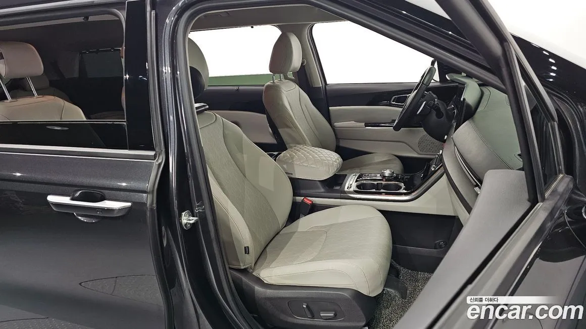 Kia Carnival — фото 10