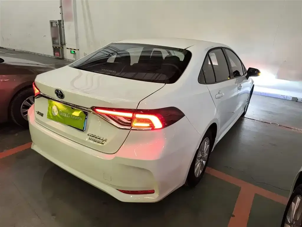Toyota Corolla 2024 из CN, фото 8