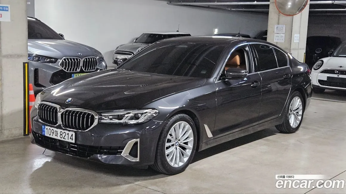 BMW 5-Series — фото 1