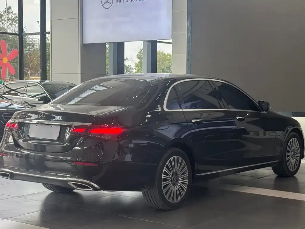 Mercedes-Benz E-Class 2023 из CN, фото 3