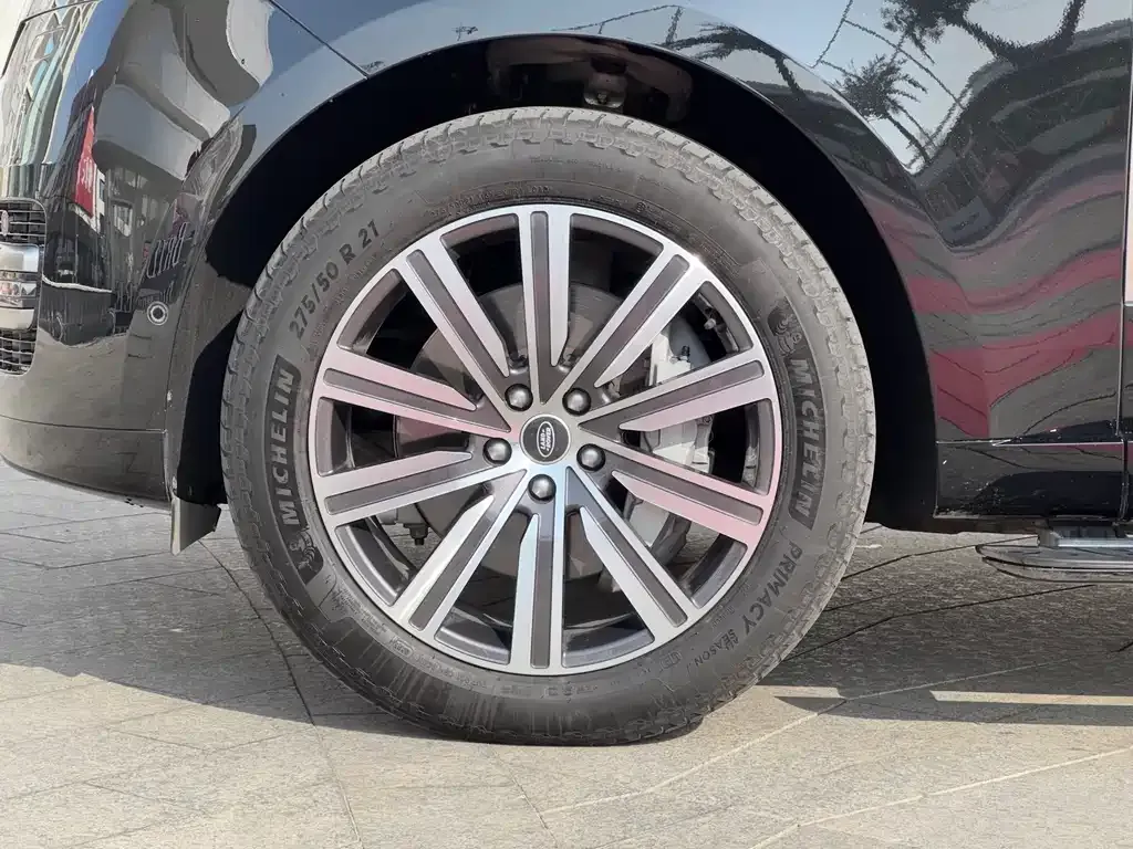 Land Rover Range Rover 2023 из CN, фото 2