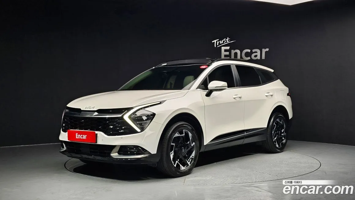 Kia Sportage — фото 1