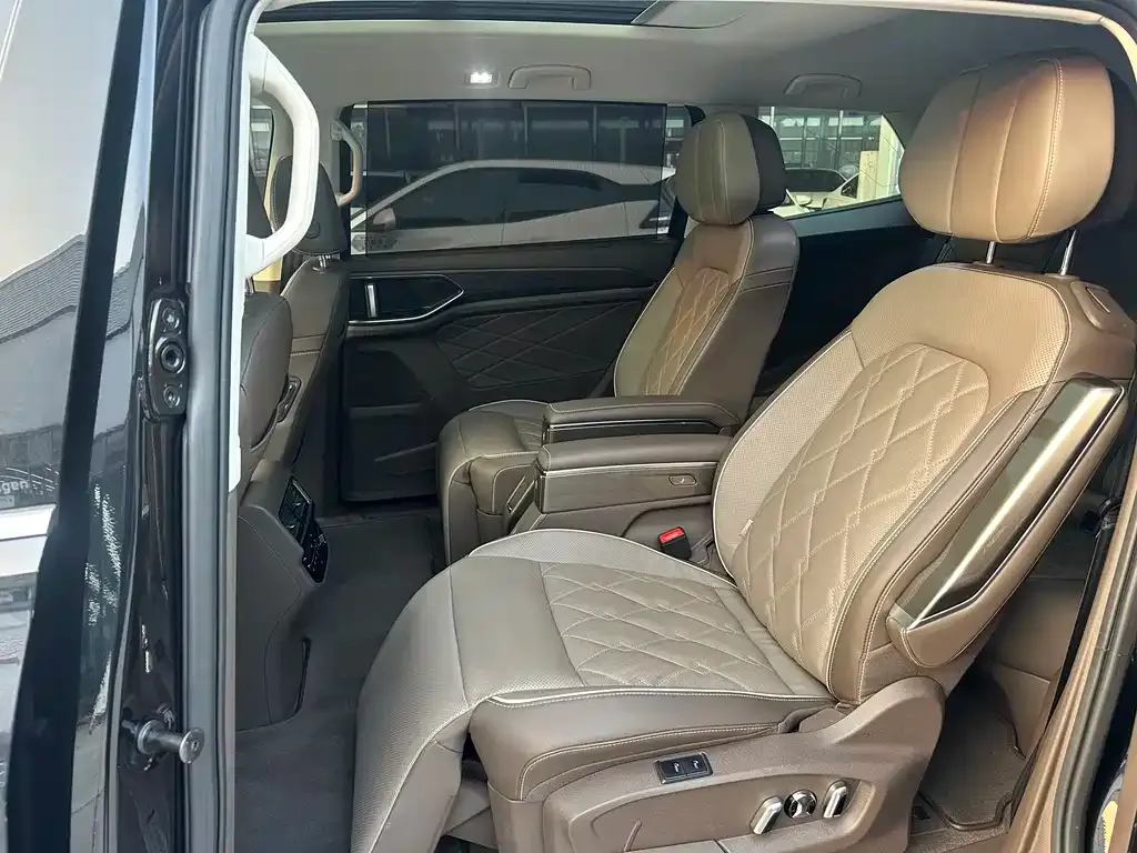 Volkswagen Viloran 2022 из CN, фото 4