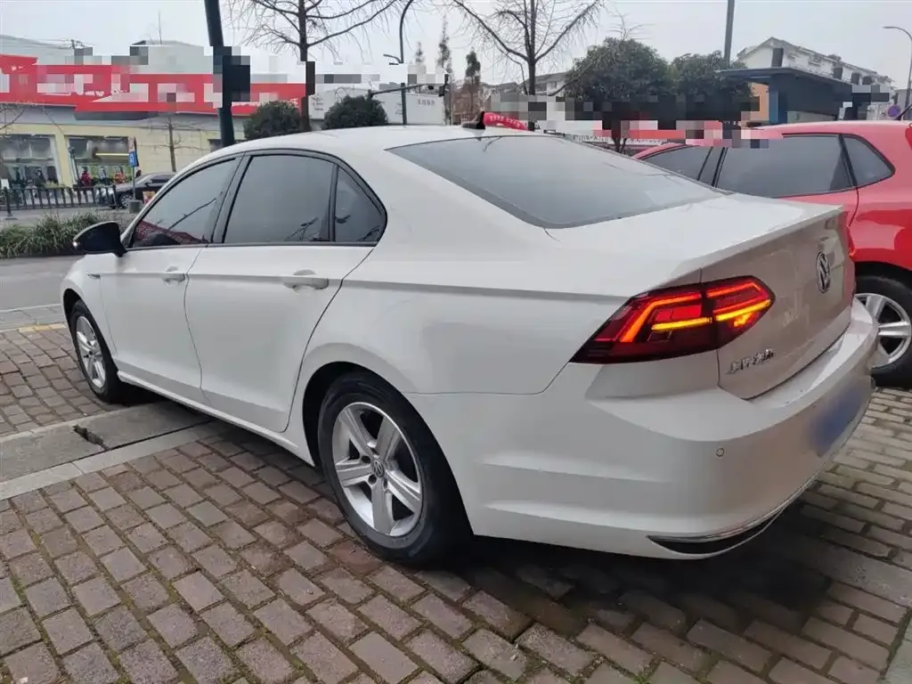 Volkswagen Lamando 2021 из CN, фото 2