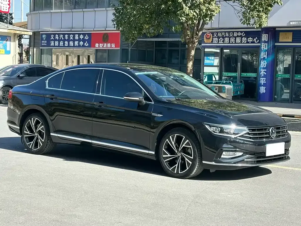 Volkswagen Magotan 2022 из CN, фото 9