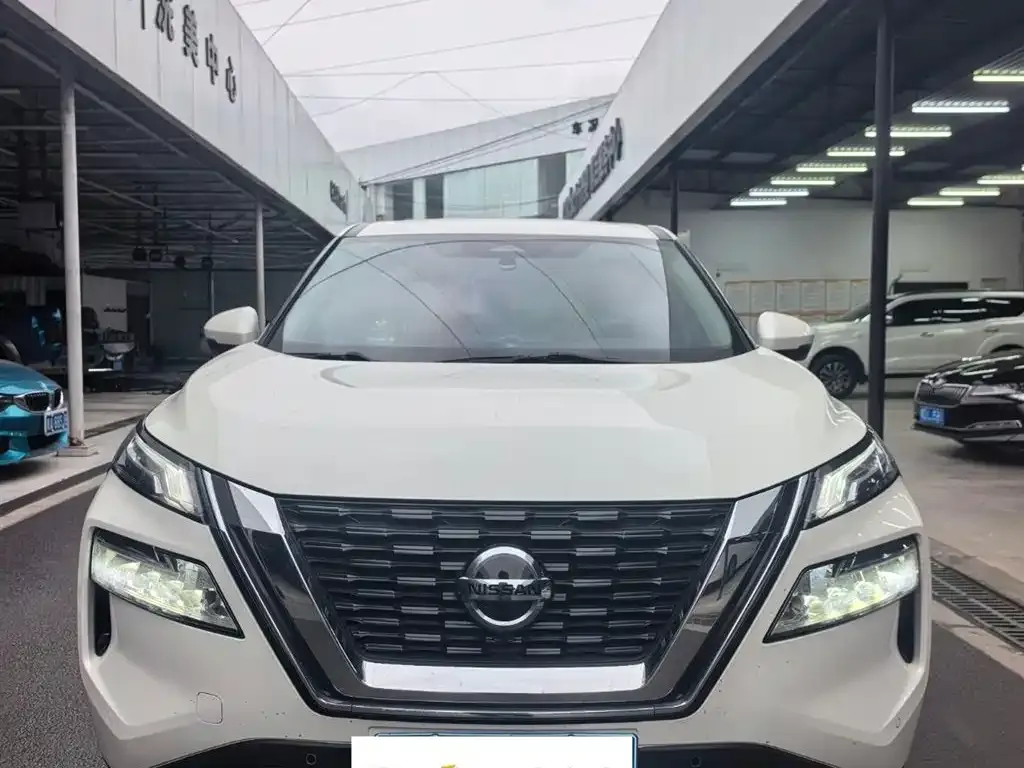 Nissan X-Trail — фото 9