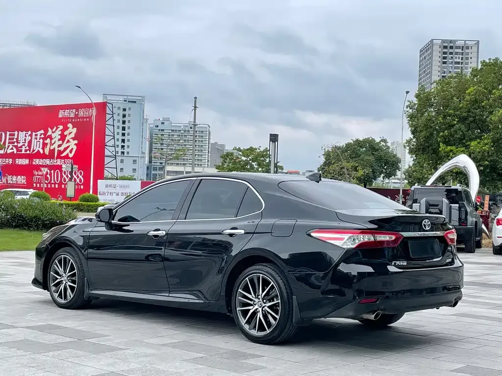 Toyota Camry 2022 из CN, фото 9