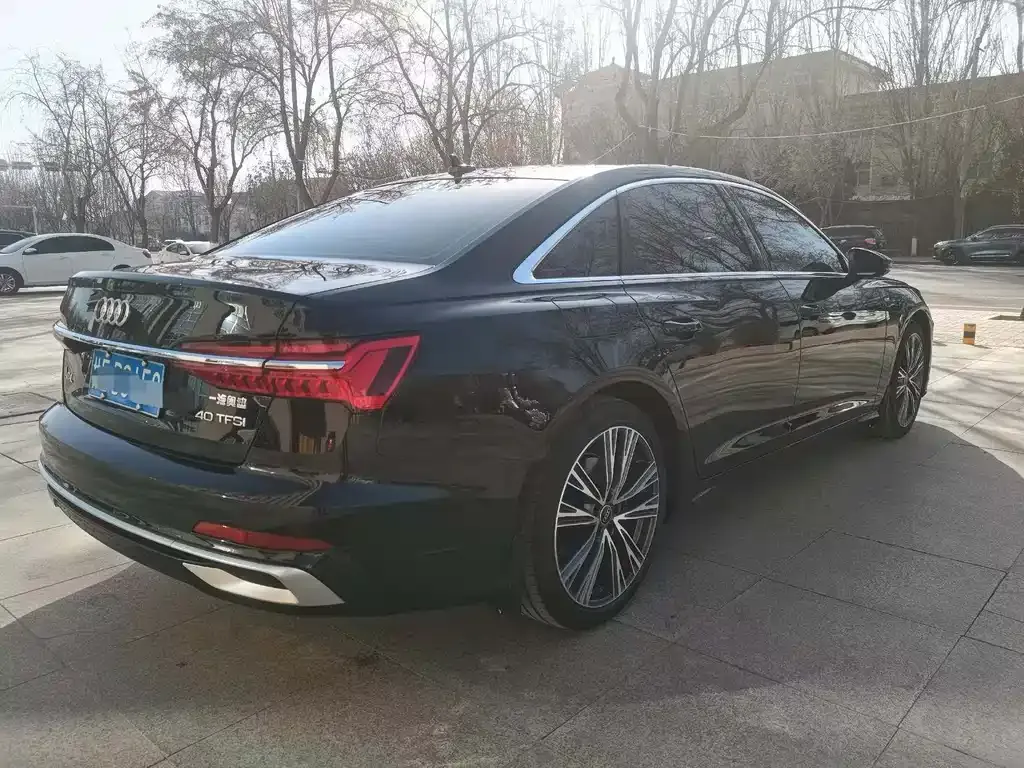 Audi A6L 2023 из CN, фото 6