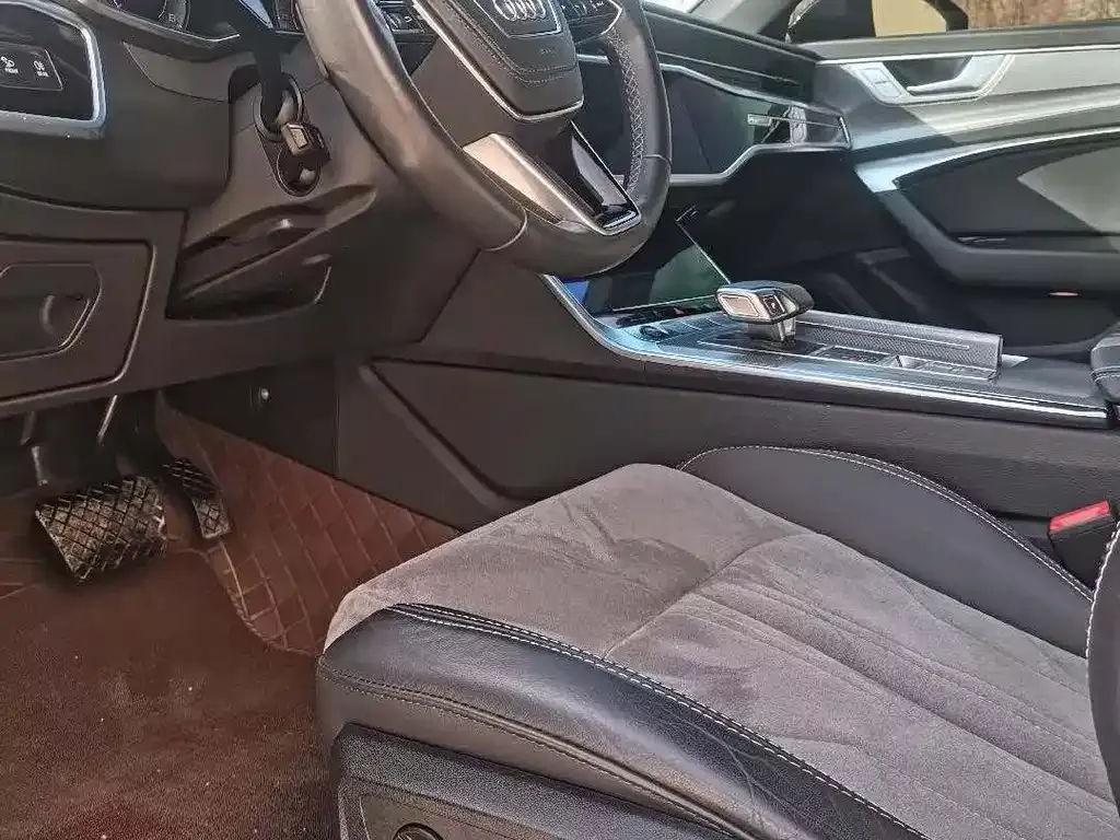 Audi A6L 2023 из CN, фото 7