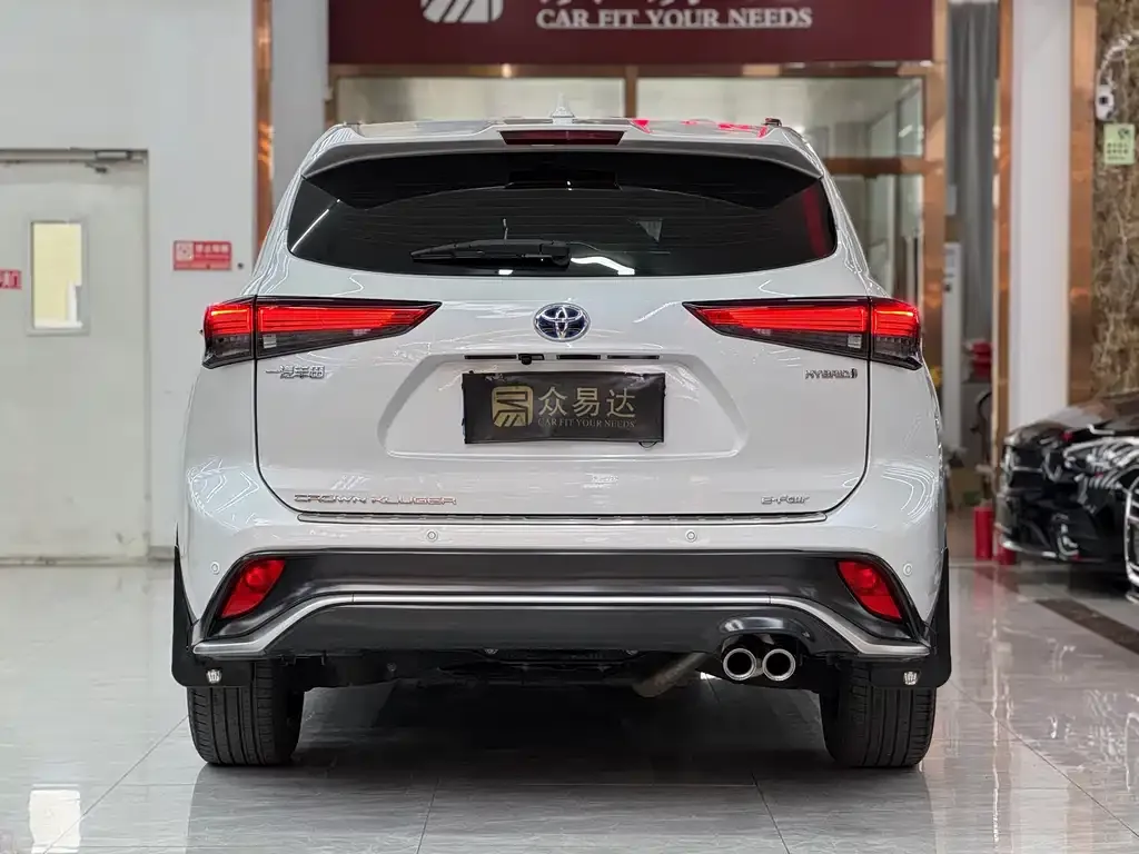 Toyota Crown Kluger 2022 из CN, фото 6