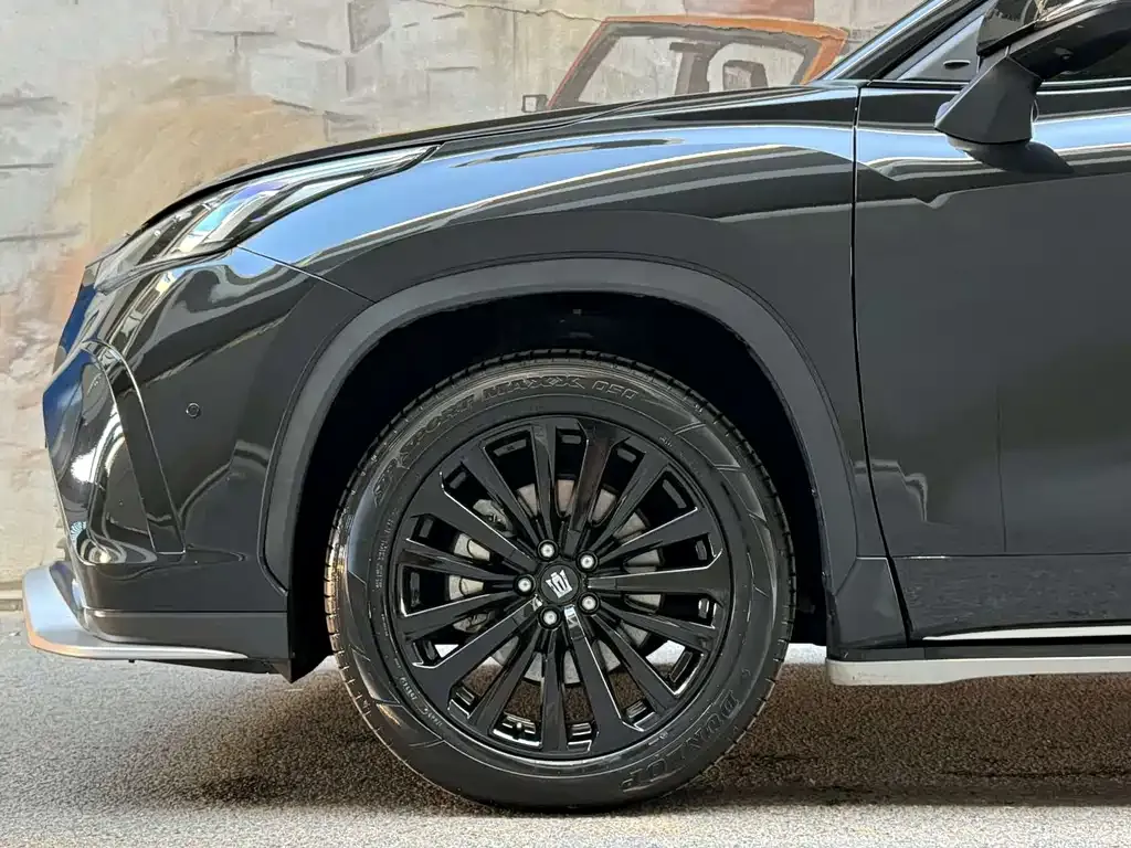 Toyota Crown Kluger 2024 из CN, фото 10