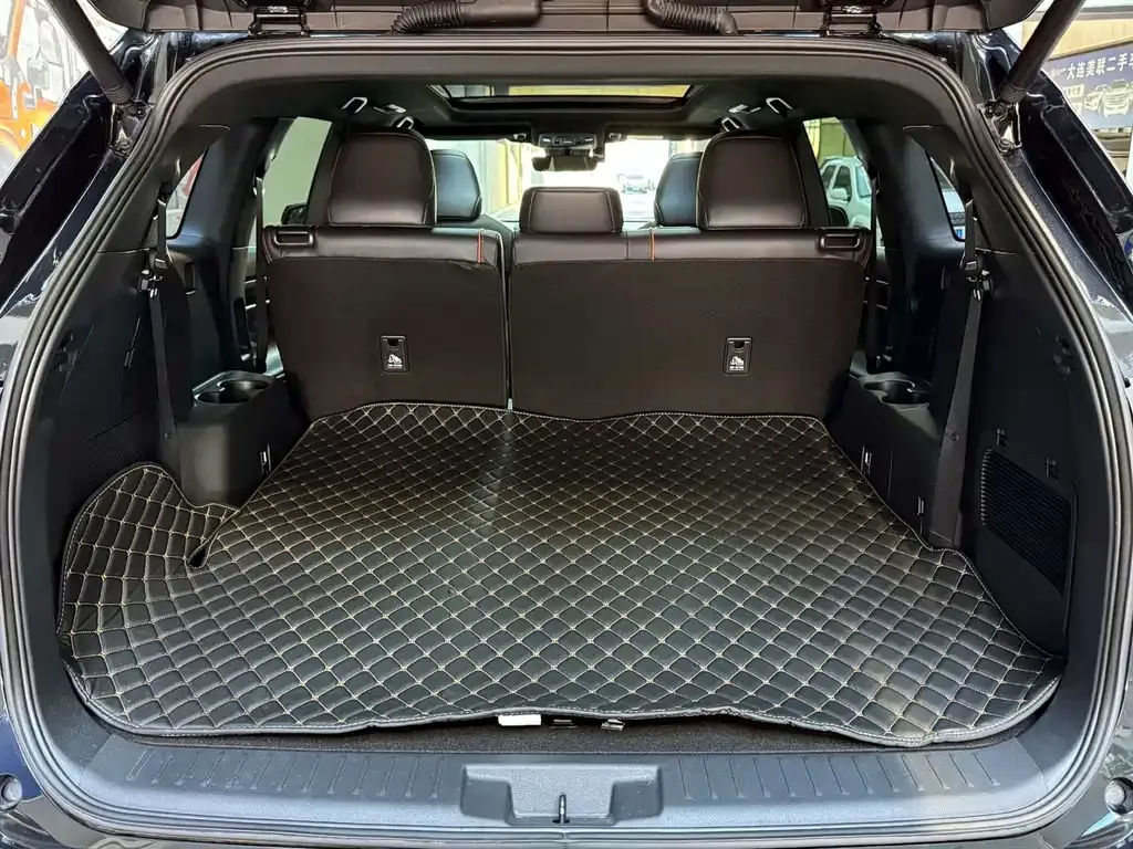 Toyota Crown Kluger 2024 из CN, фото 3