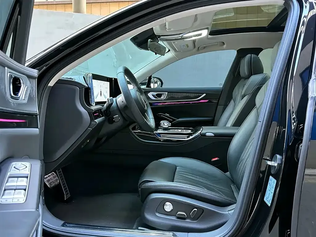 Hongqi H9 2025 из CN, фото 3