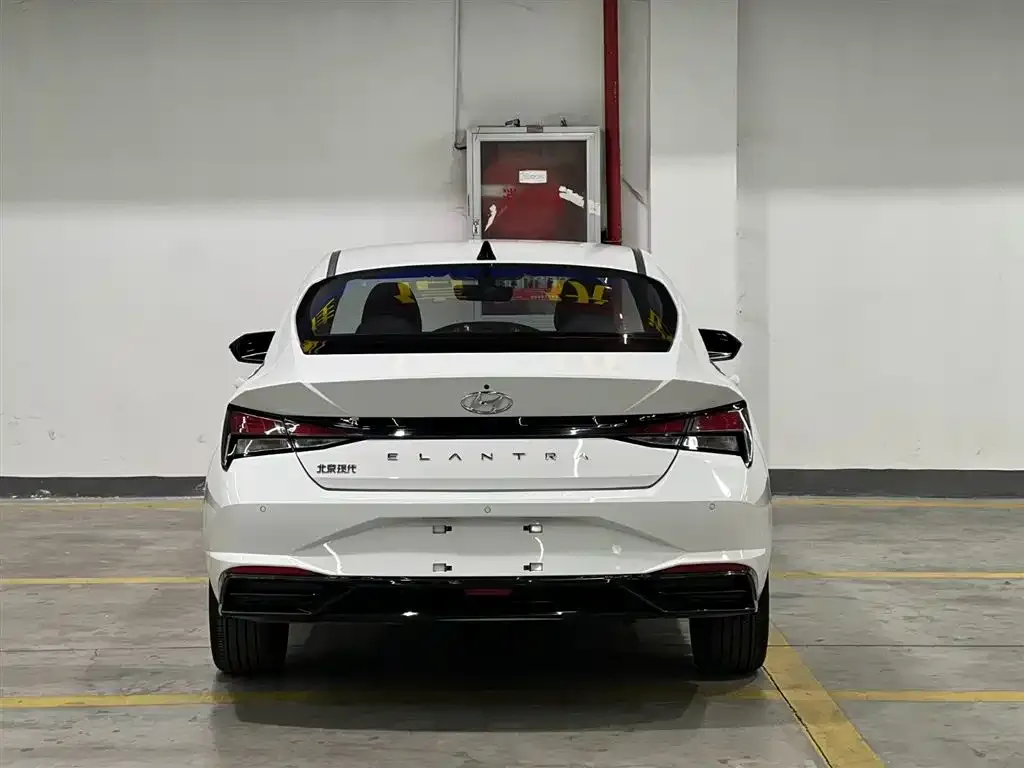 Hyundai Elantra 2023 из CN, фото 6
