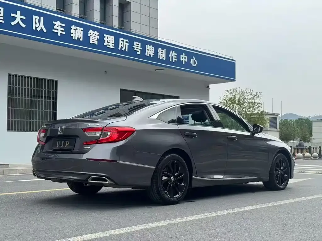Honda Accord 2023 из CN, фото 2