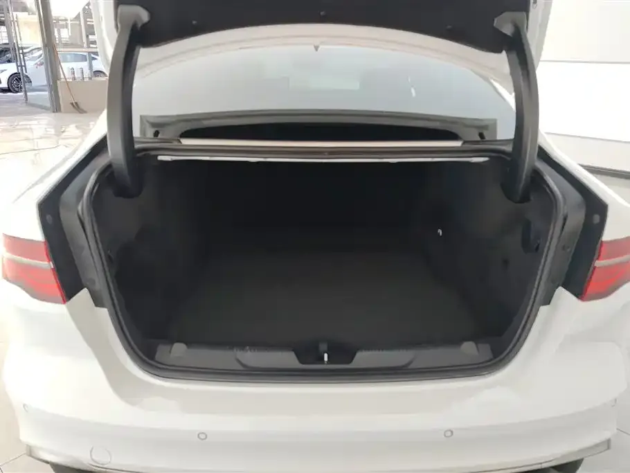 Jaguar XEL 2022 из CN, фото 8