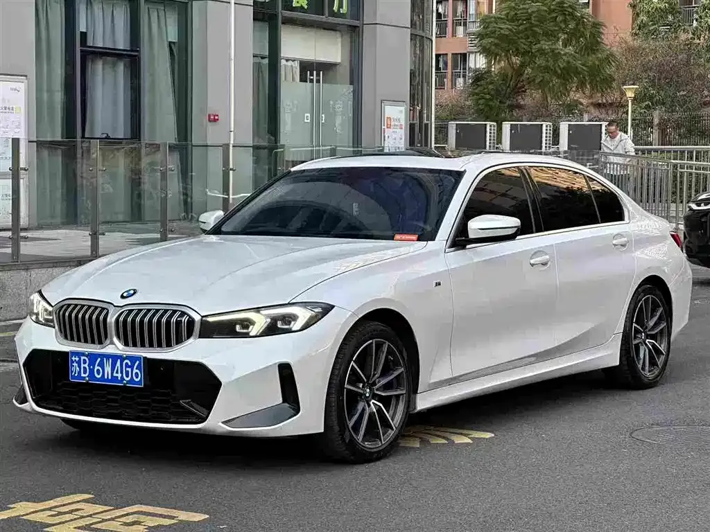 BMW 3 Series 2023 из CN, фото 1