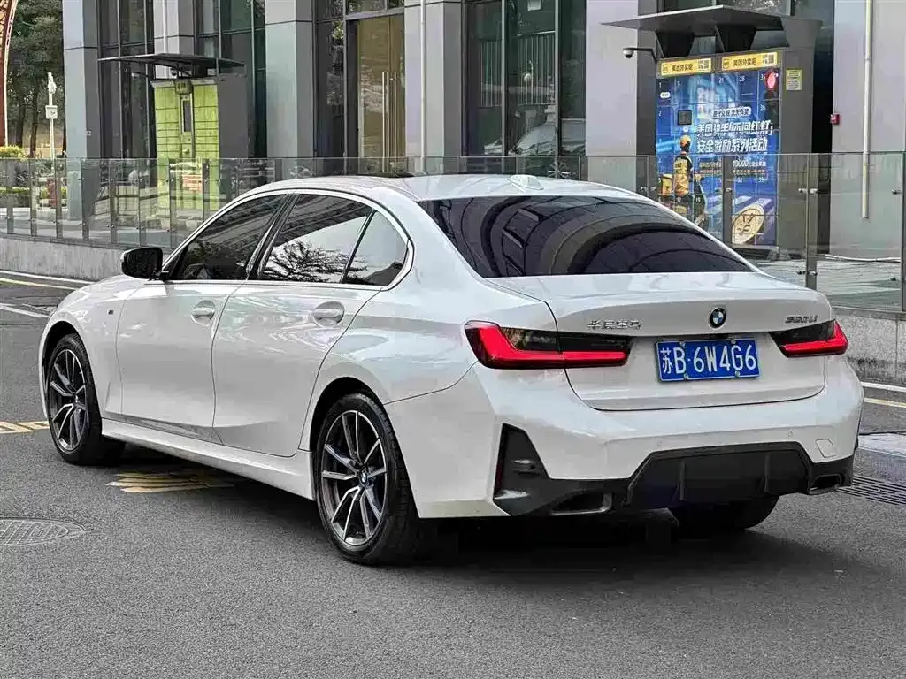 BMW 3 Series 2023 из CN, фото 9