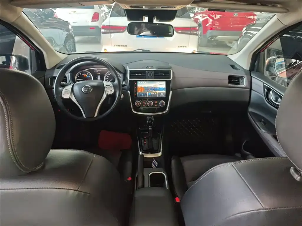 Nissan Tiida 2022 из CN, фото 10