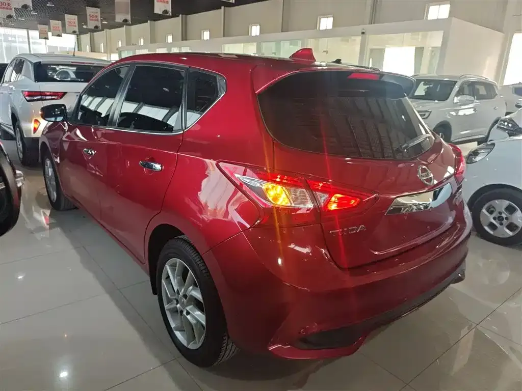 Nissan Tiida 2022 из CN, фото 5