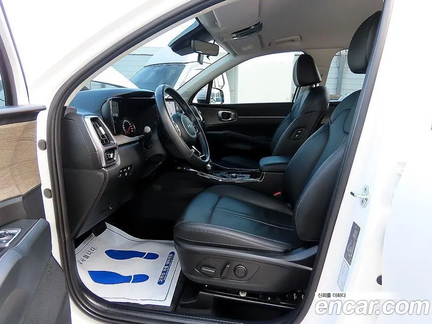 Kia Sorento — фото 10