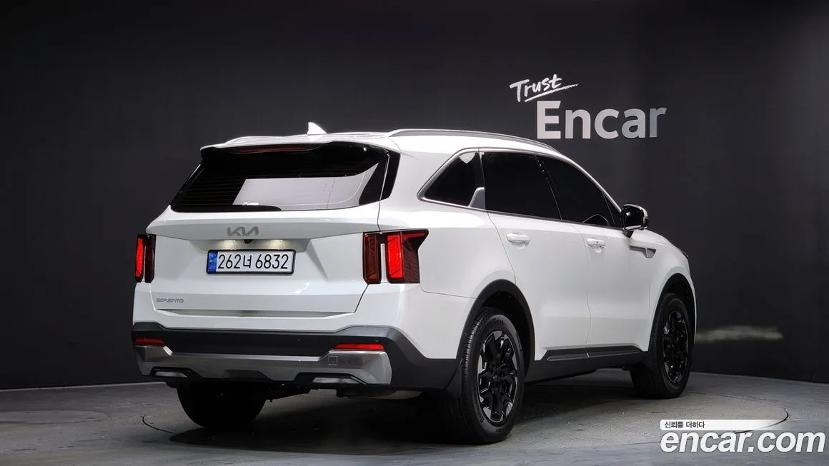 Kia Sorento — фото 5
