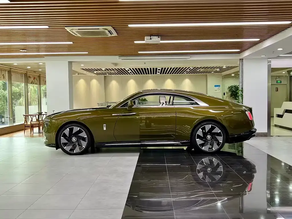 Rolls-Royce Phantom 2025 из CN, фото 6